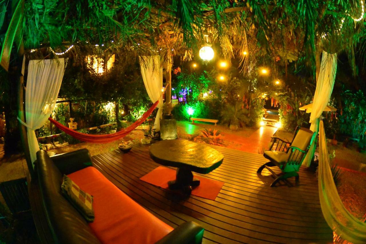 Hotel Pousada Katmandu Маресиас Экстерьер фото